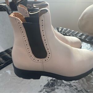 Blundstone Cream Ankle Boots